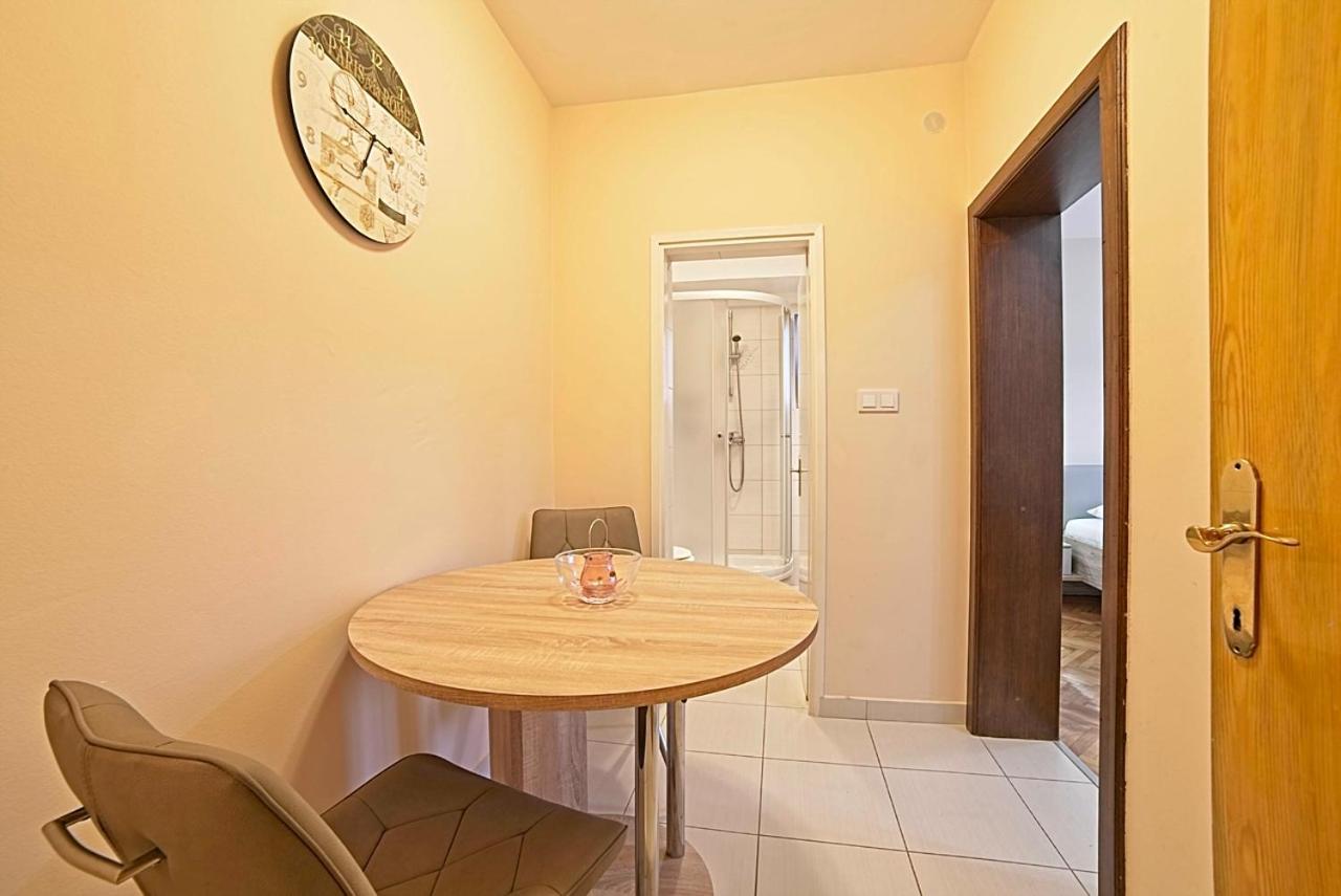 Studio Apartments Peric Rab Kampor ภายนอก รูปภาพ
